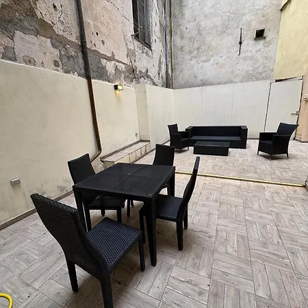 Loft Con Terrazzo Nei Vicoli Apartamento