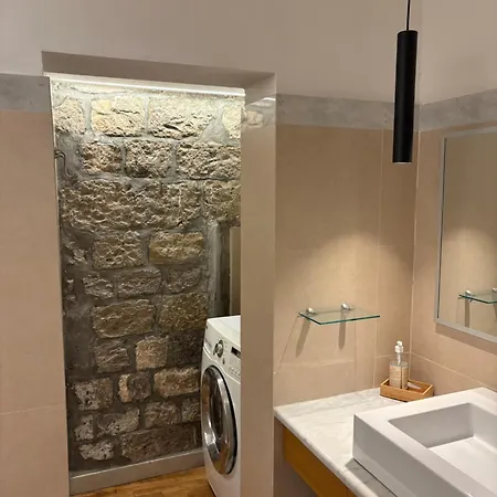 Loft Con Terrazzo Nei Vicoli 公寓 *