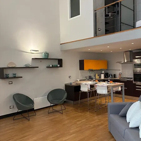 公寓 Loft Con Terrazzo Nei Vicoli *