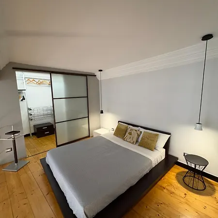 Loft Con Terrazzo Nei Vicoli * جنوة