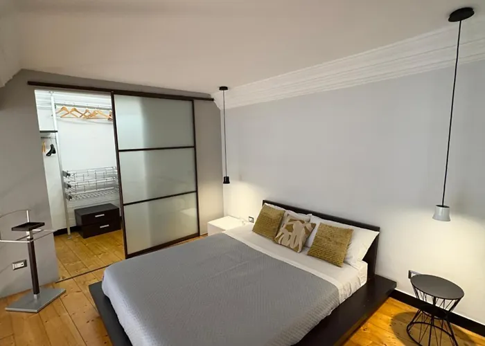 Loft Con Terrazzo Nei Vicoli * ジェノヴァ